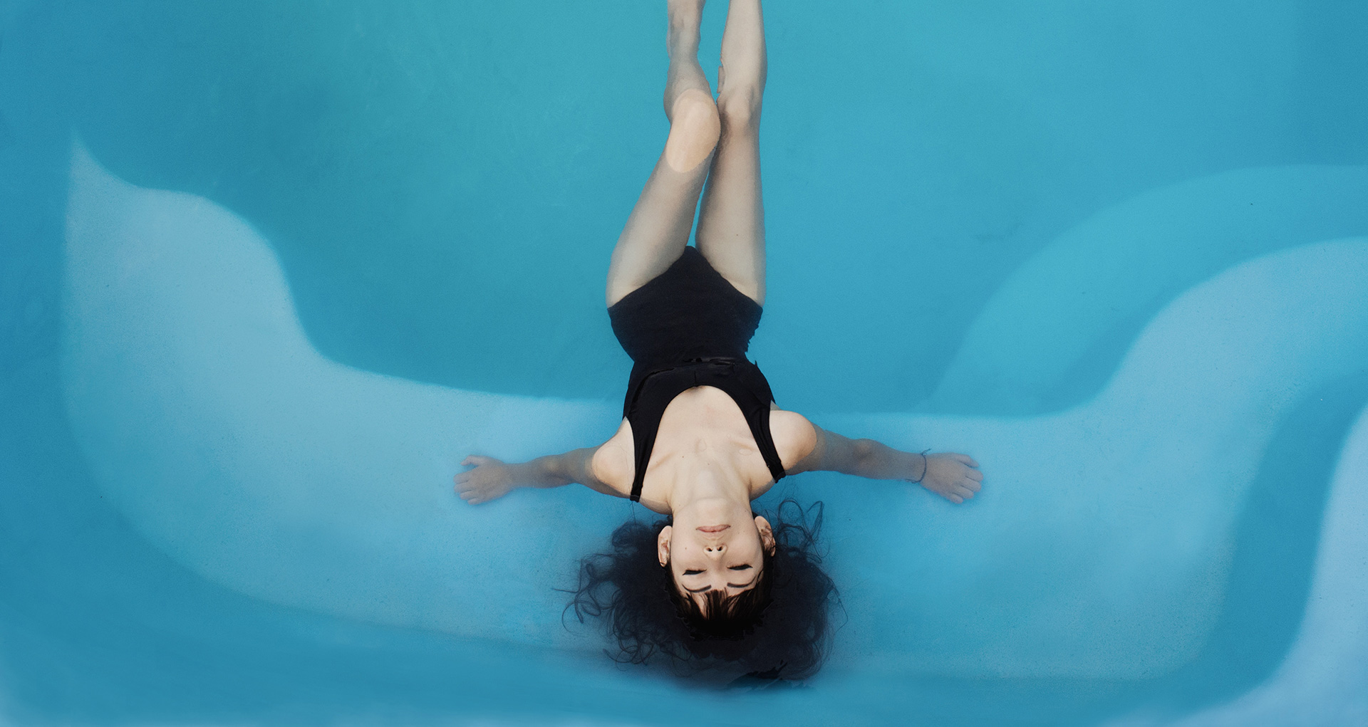 Pantalla de trabajo digital para una landing page